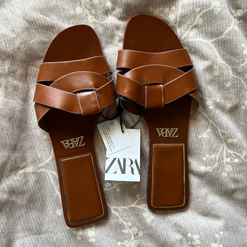 NWT Zara Sandals / Slides